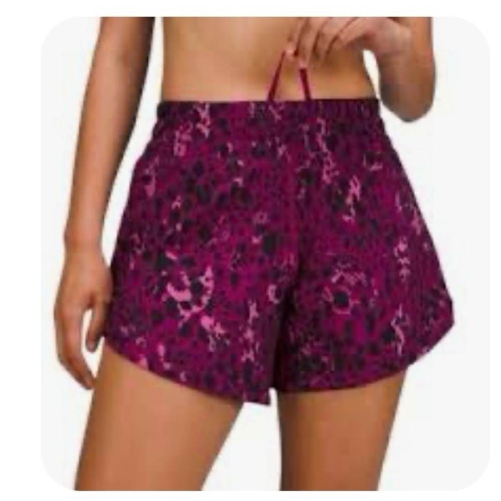 Lululemon track that high rise short size 4 - Picture 3 of 7